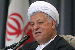 برخی به بهانه انتقاد خصومت می کنند / شعار سال زمینه ساز تحقق سند چشم انداز شود