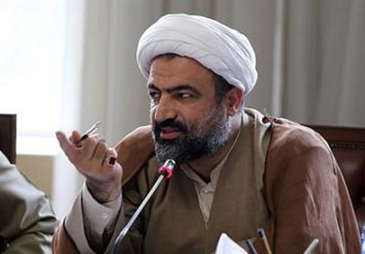 رسایی: شخصیت روحانی ترکیبی از خاتمی و هاشمی است