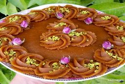 طرز تهیه حلوا برای مراسم ختم به همراه تزئین سینی حلوا