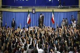 دیدار مقام معظم رهبری با هزاران دانشجو