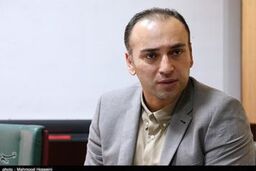 رئیس فدراسیون شنا آستین هایش را بالا زد