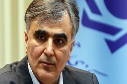 رئیس بانک مرکزی: دلار ۷۰ هزار تومانی را تثبیت می‌کنیم
