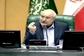 
قالیباف: مجلس از میرسلیم شکایت می‌کند
