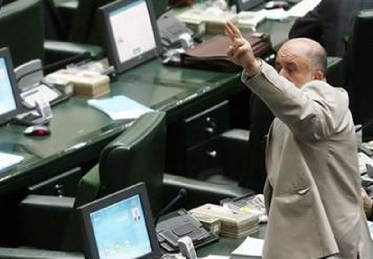 برخی مواد لایحه مالیات های مستقیم با اقتصاد مقاومتی منافات دارد