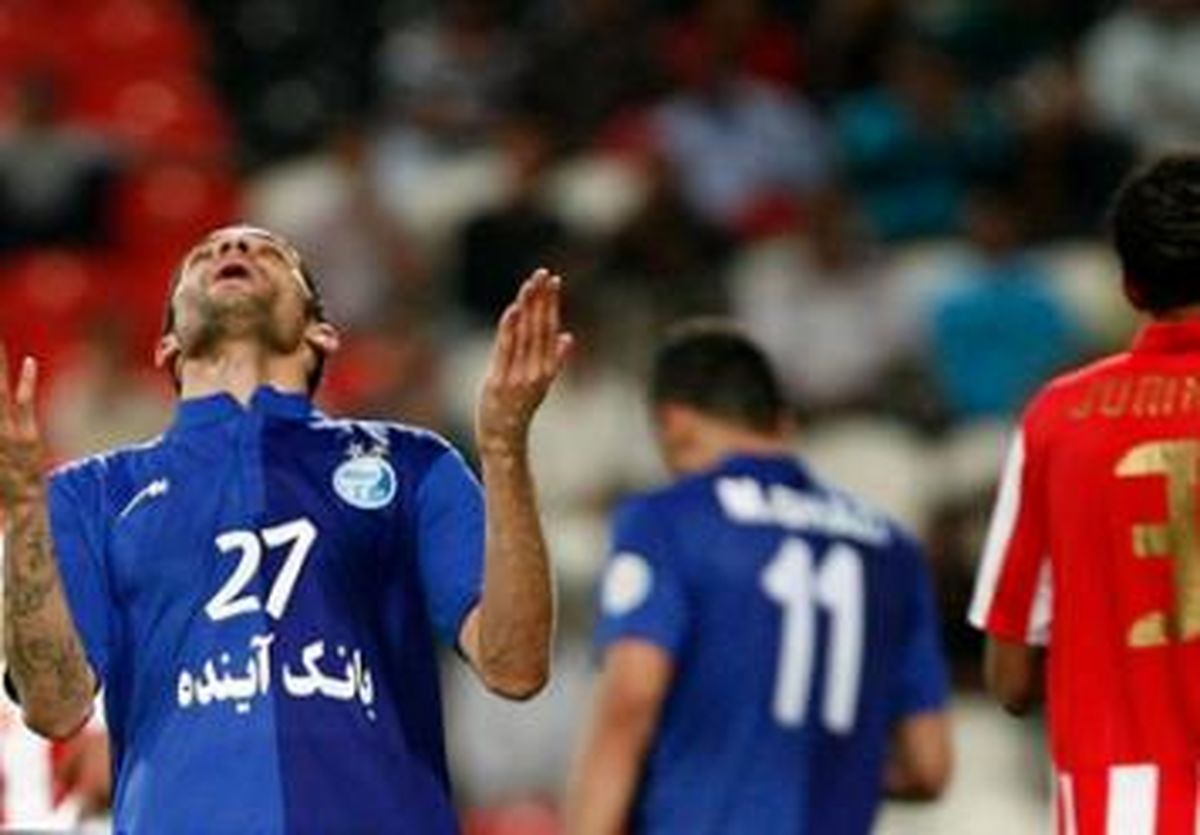 فتح الله زاده بازیکنان و مربیان استقلال را جریمه کرد