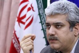 کمیته امداد امام(ره) با راه اندازی مراکز رشد در راه تجاری سازی گام بردارد