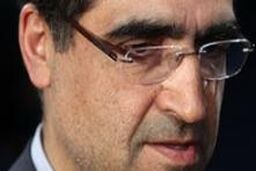 بازدید وزیر بهداشت ارخانه بهداشت روستای ده پابید شهرستان خاش