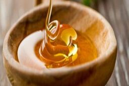 جلوگیری از پیری زودرس با مصرف عسل
