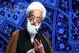 آیت الله امامی کاشانی نماز جمعه تهران را اقامه می کند