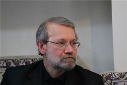 واکنش لاریجانی به تجمع مقابل مجلس