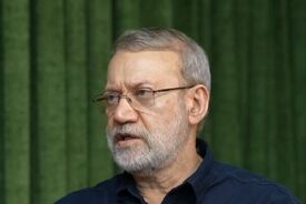لاریجانی: با آتش جنگ آمریکا و اسرائیل در منطقه، بعید است امنیتی در تنگه هرمز شکل بگیرد
