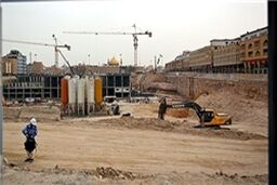 بازدید رئیس جمهور از مراحل ساخت صحن حضرت زهرا(س)