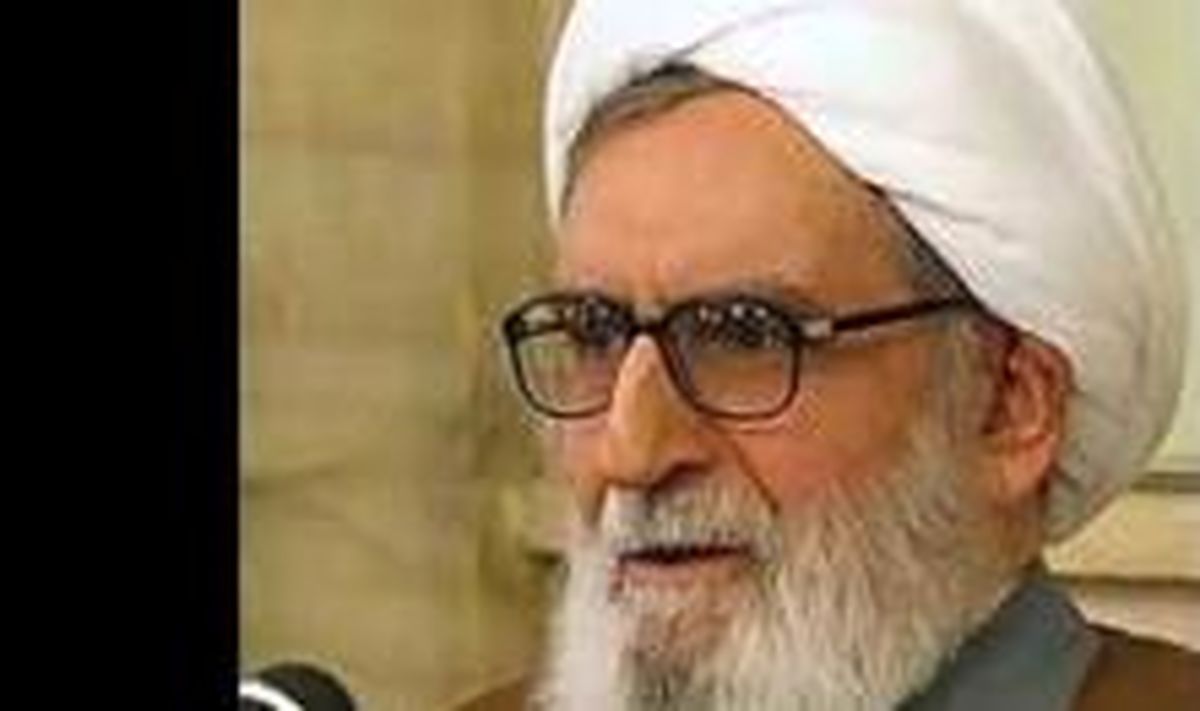 مصالح ملی نباید فدای جناح بندی های سیاسی شود