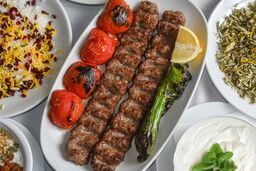 طرز تهیه کباب کوبیده ویژه رستورانی و علت ریختن آن از سیخ