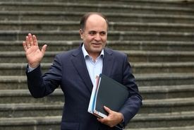 نوری قزلجه: ارز نهاده‌های دامی تامین شد