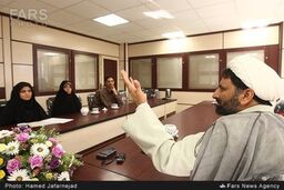 سروته علوم را می زنند تا اسلامی اش کنند