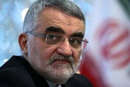 بروجردی ساخت مدل ایرانی RQ۱۷۰ را به سرلشکر جعفری تبریک گفت