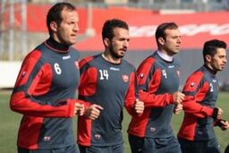 گفت وگوی دایی با بازیکنان پرسپولیس و ناراحتی هواداران
