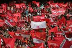 درگیری فیزیکی هواداران پرسپولیس با یکدیگر