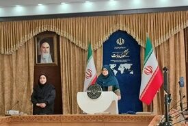 
مهاجرانی: دولت به شدت روی معیشت مردم حساس است
