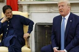 ترامپ در دیدار عمران خان: آمریکا طی ۱۰ روز می‌تواند افغانستان را از کره زمین نابود کند