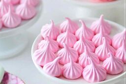 طرز تهیه مرنگ شیرینی پفکی خوشمزه مخصوص عید